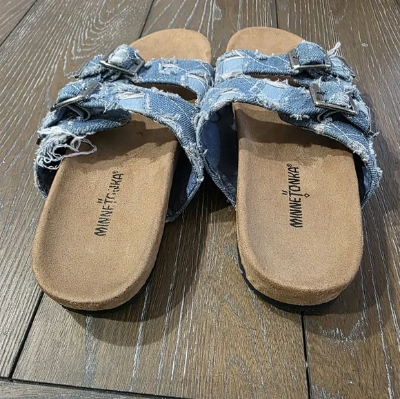 Minnetonka Patchwork Denim Sandals, Size 10 - Picture 4 of 11